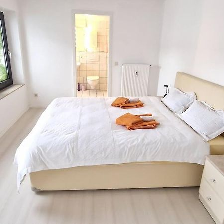 Luna City-Apartment 80Qm 2 Zimmer 2 Baeder 20Km Messe Airport Krefeld Luaran gambar