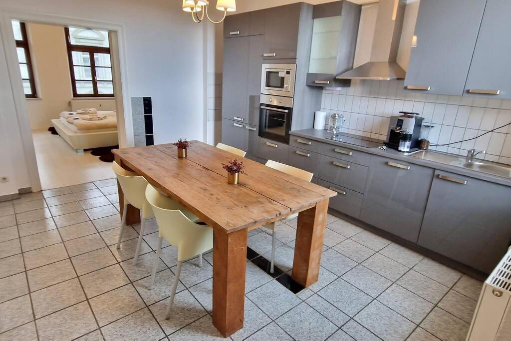 Luna City-Apartment 80Qm 2 Zimmer 2 Baeder 20Km Messe Airport Krefeld Luaran gambar