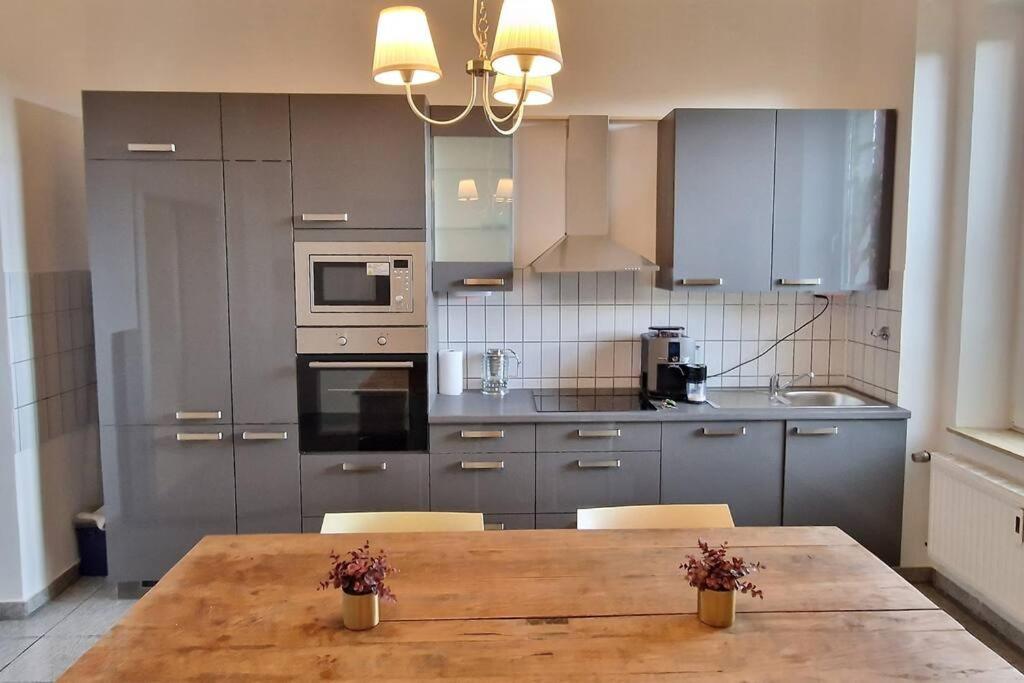 Luna City-Apartment 80Qm 2 Zimmer 2 Baeder 20Km Messe Airport Krefeld Luaran gambar